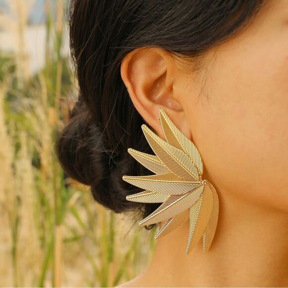 Gold Leaf Earrings #1661 - Picture 1 of 4